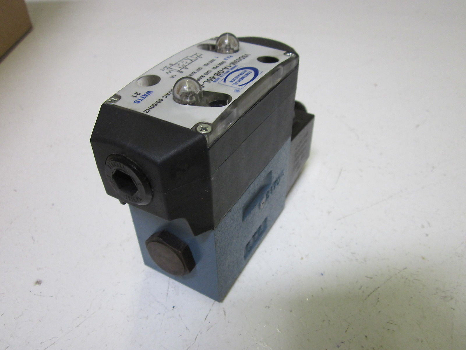 CONTINENTAL HYDRAULICS VSD03M-1A-GB-60L-A VALVE 110/120VAC *USED*