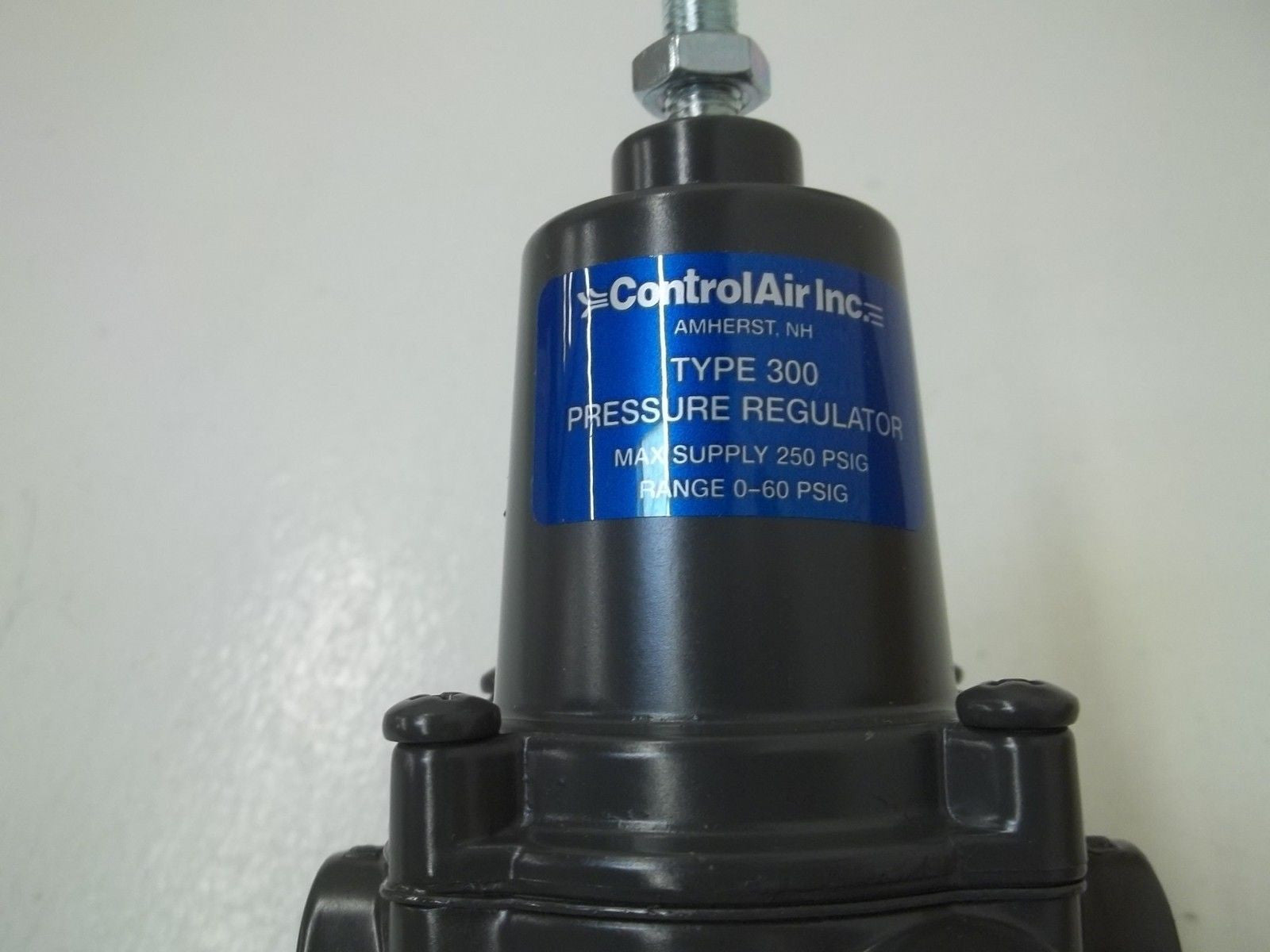 CONTROL AIR INC. 300-BB 1/4"NPT PRESSURE REGULATOR *NEW IN BOX*