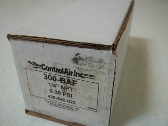 CONTROL AIR INC. 300-BAF PRESSURE REGULATOR 1/4NPT 0-30PSI *NEW IN BOX*