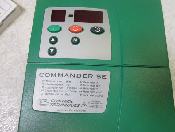 CONTROL TECHNIQUES SE23200400 COMMANDER SE 5.5TL 0-240V *NEW IN BOX*