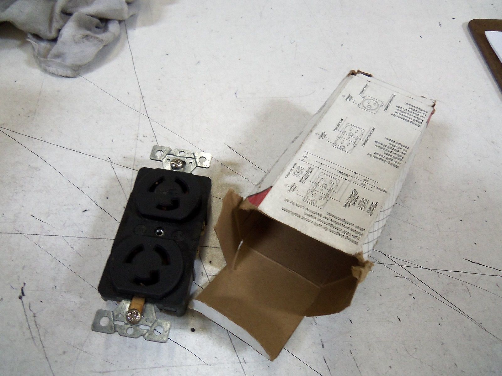 COOPER 4700 *NEW IN BOX*