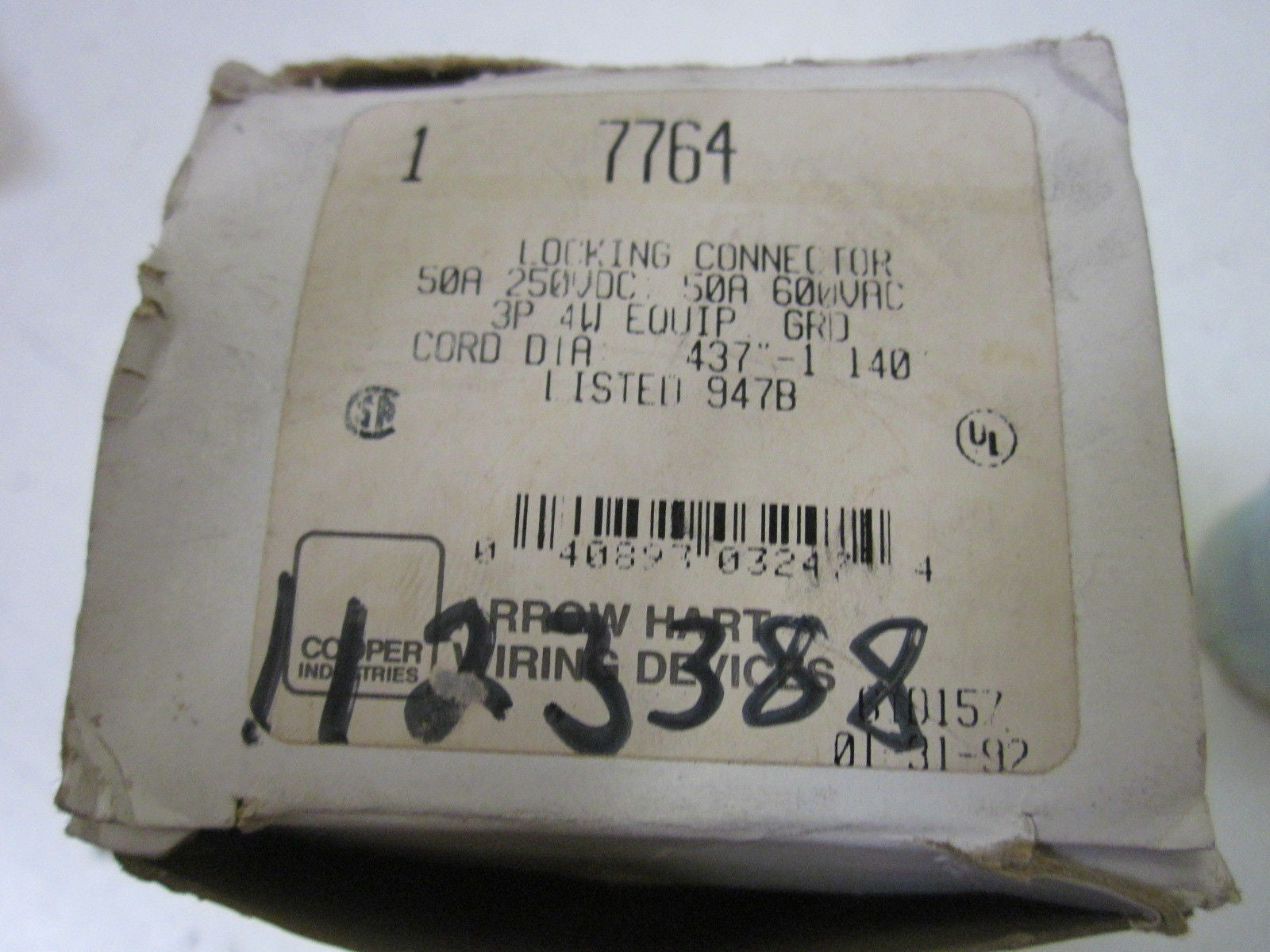 COOPER 7764 LOCKING CONNECTOR *USED*