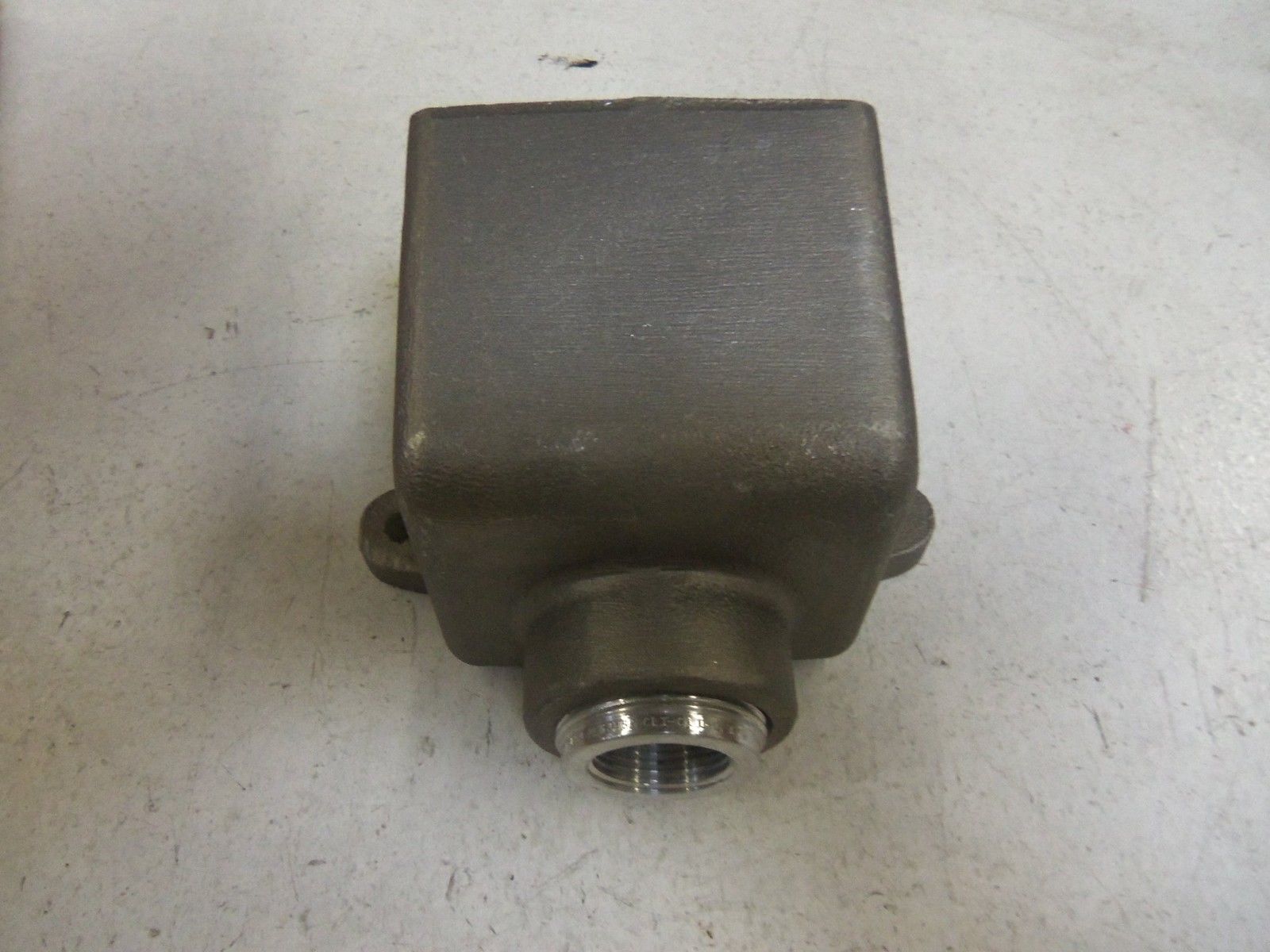 COOPER ARE36 CONDUIT *NEW IN BOX*