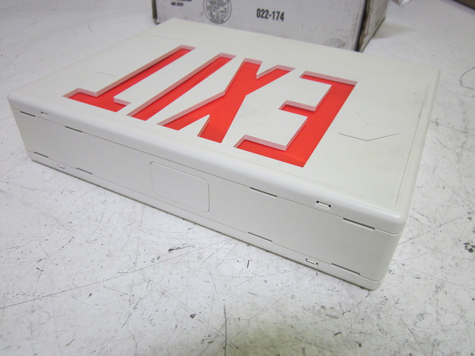 COOPER SUPER-LITES CCX70RWH EMERGENCY EXIT SIGN 120/277V *NEW IN BOX*