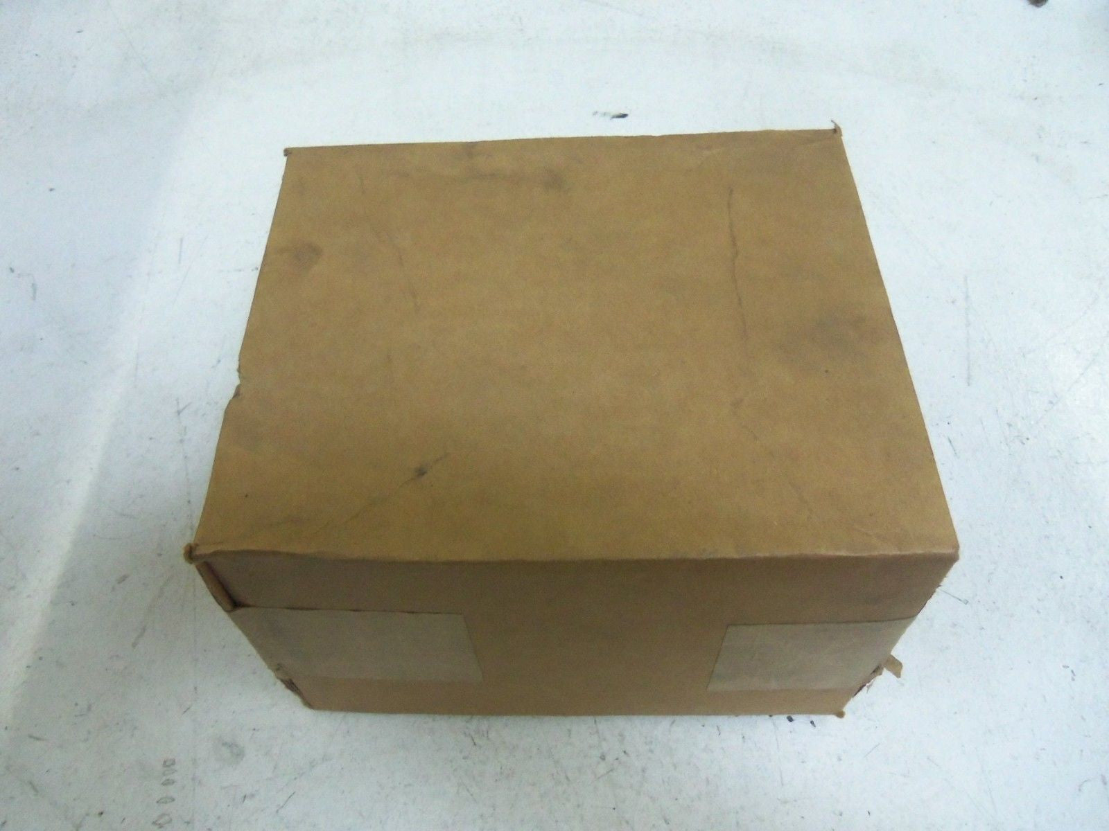 COOPER WBR3442 RECEPTACLE *NEW IN BOX*