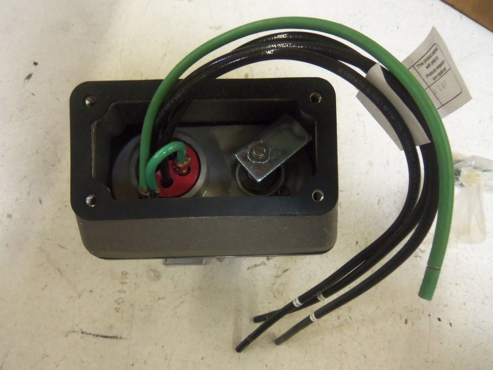COOPER WBR3442 RECEPTACLE *NEW IN BOX*