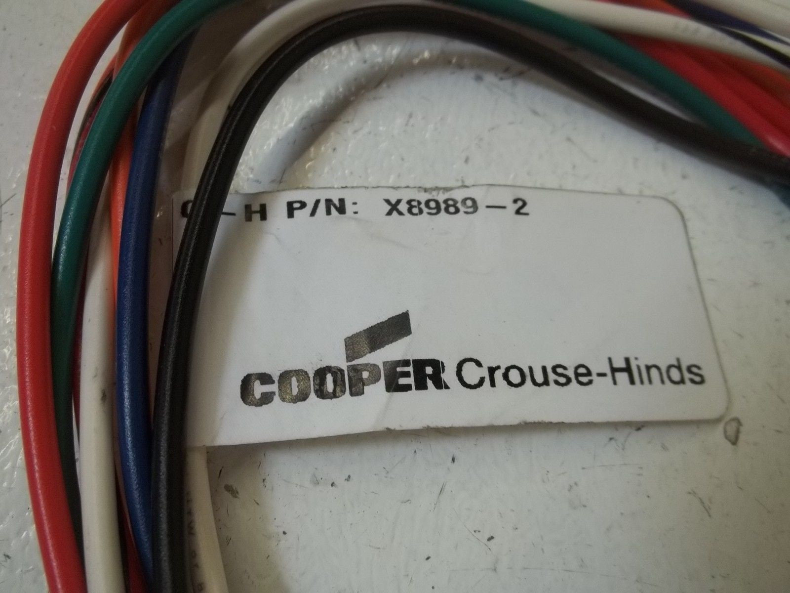 COOPER X8989-2 CONNECTOR  *USED*