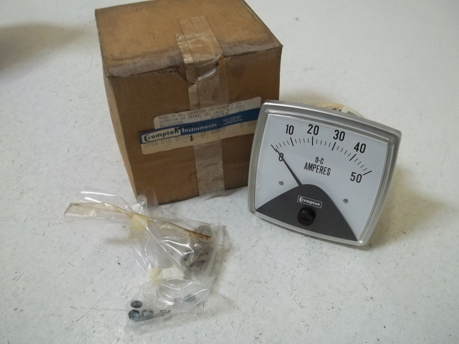 CROMPTON 295401601AAGBNT100MV050A PANEL METER 0-50 *NEW IN BOX*