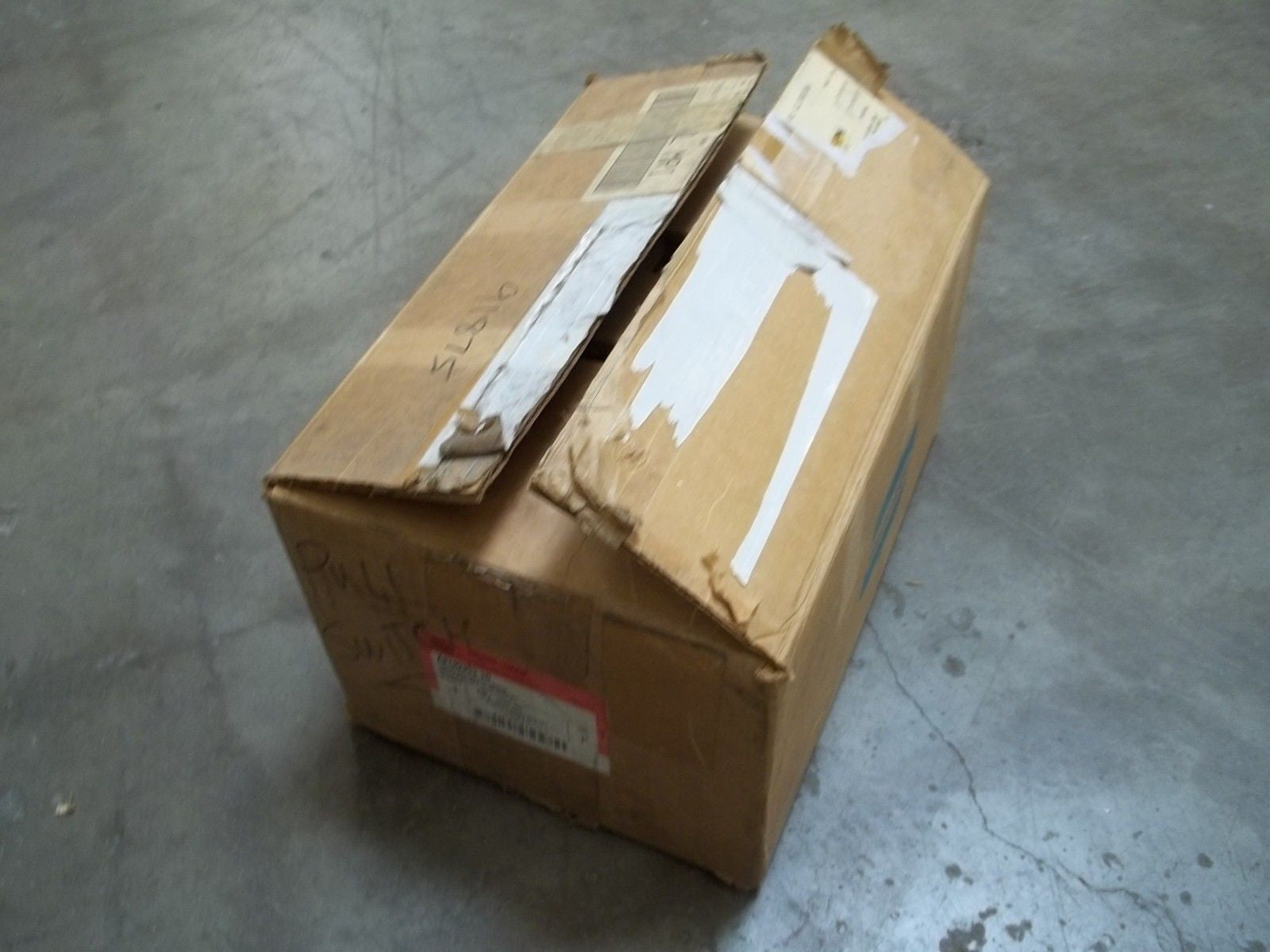 CROUSE-HINDS AFU03310 *NEW IN BOX*