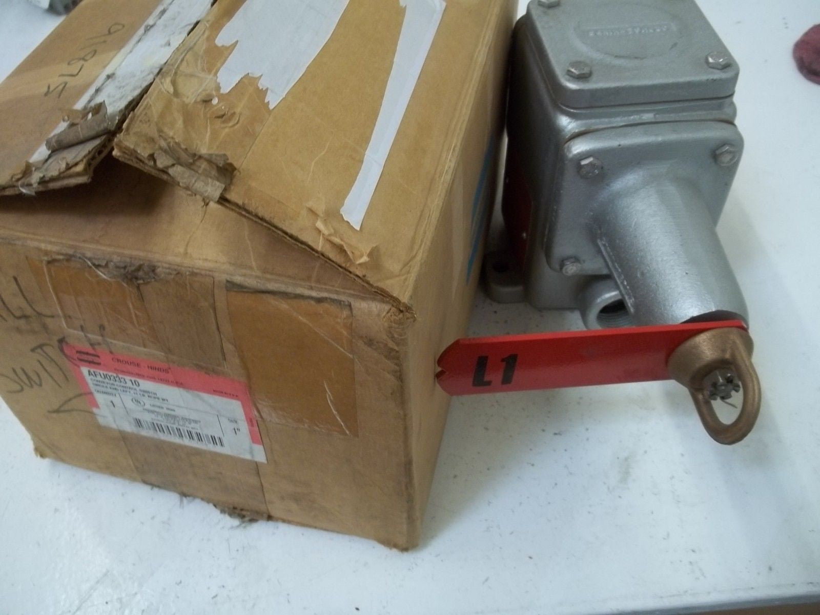 CROUSE-HINDS AFU03310 *NEW IN BOX*
