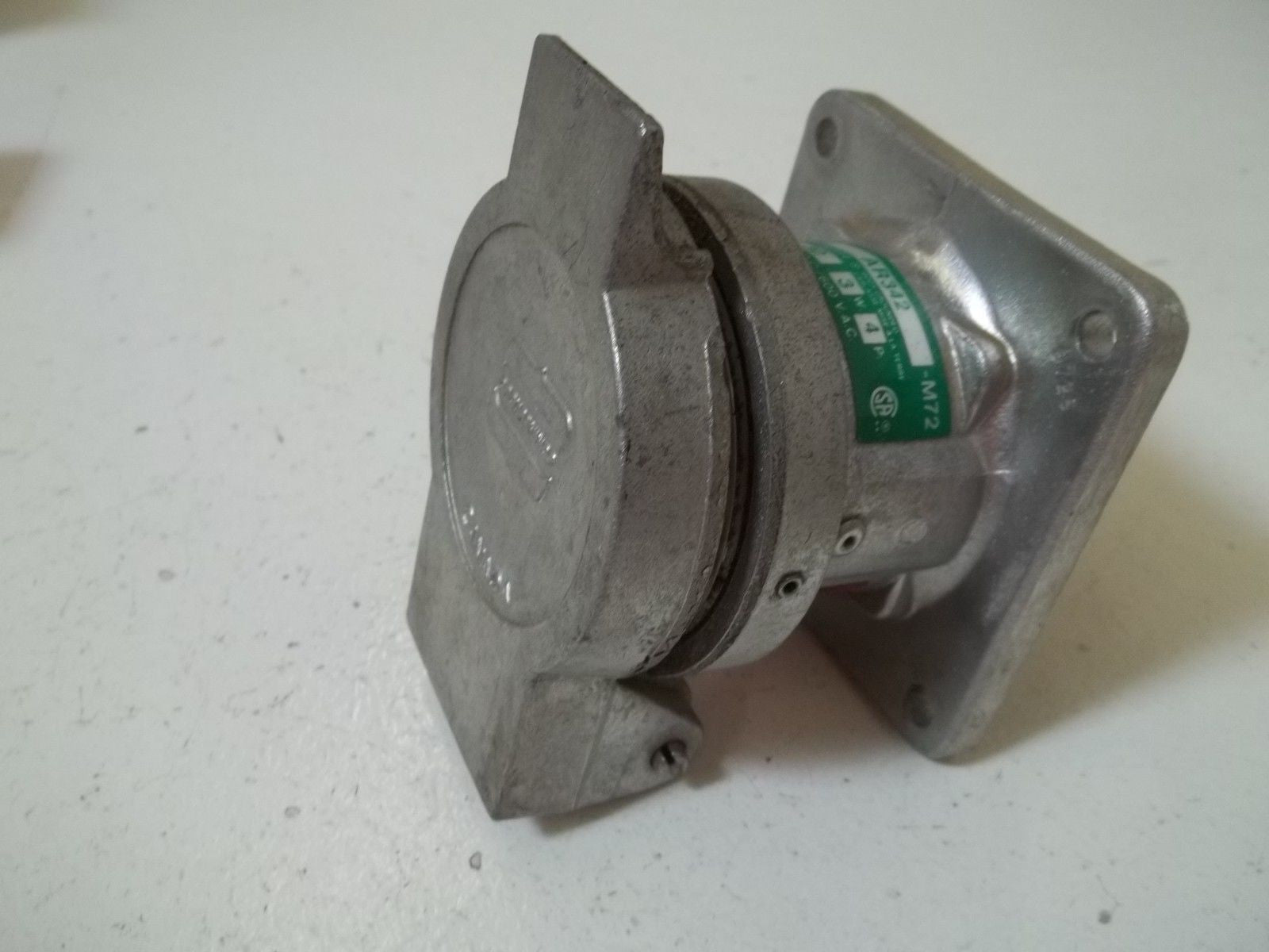 CROUSE-HINDS AR342-M72 RECEPTACLE * USED *
