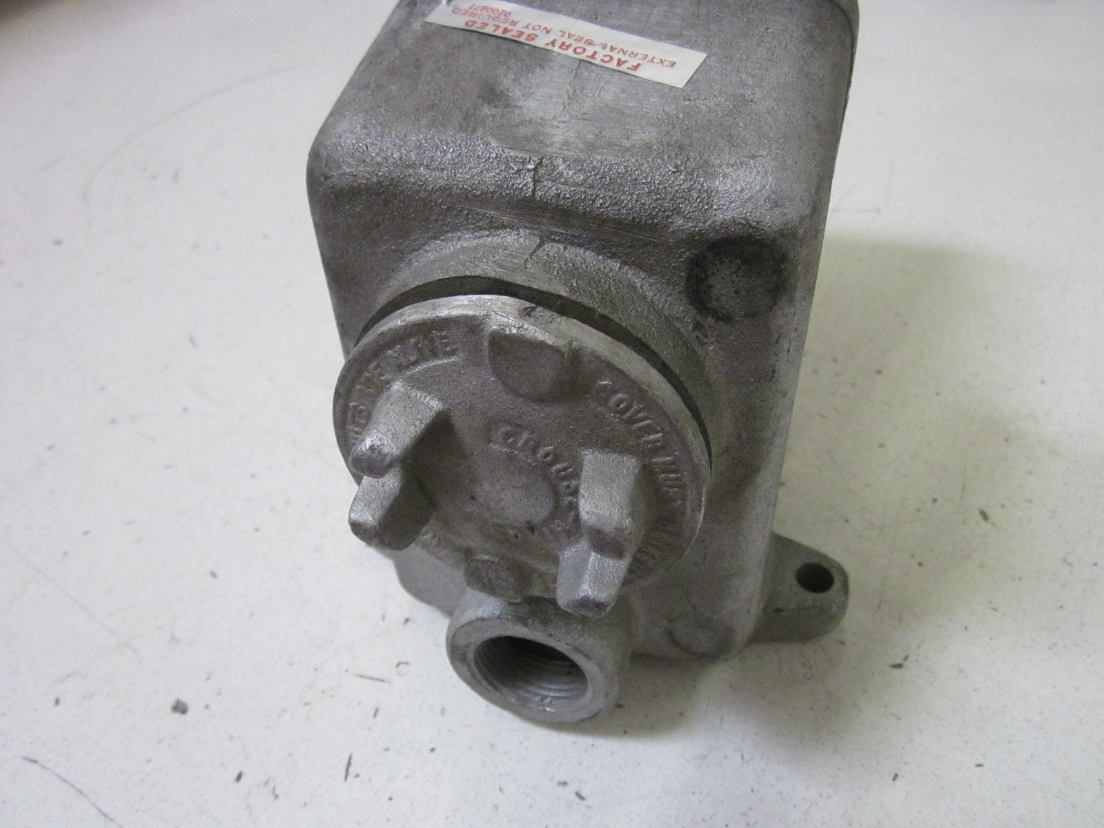 CROUSE-HINDS CESD2214 *USED*