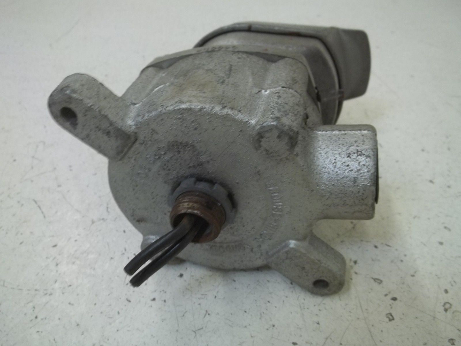 CROUSE-HINDS CPS 14 20 PIN & SLEEVE RECEPTACLE *USED*