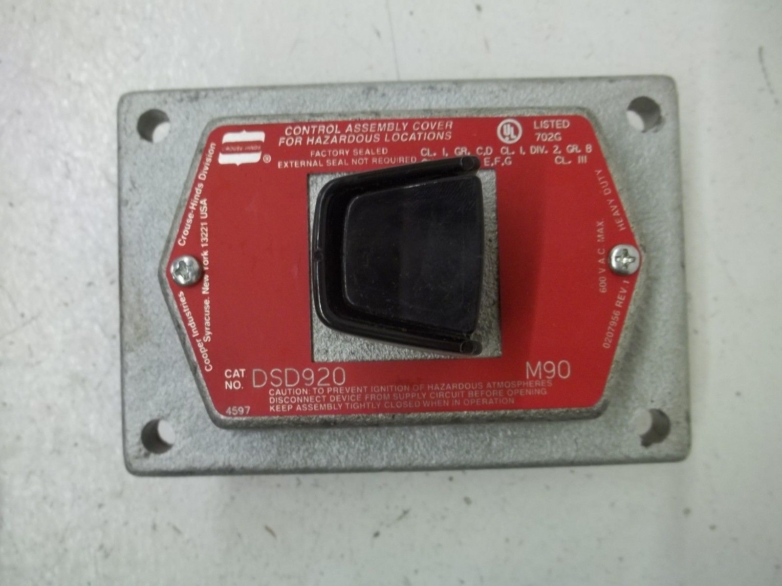 CROUSE-HINDS DSD920 EXPLOSION PROOF FRONT OPERATION COVER *NEW IN BOX*