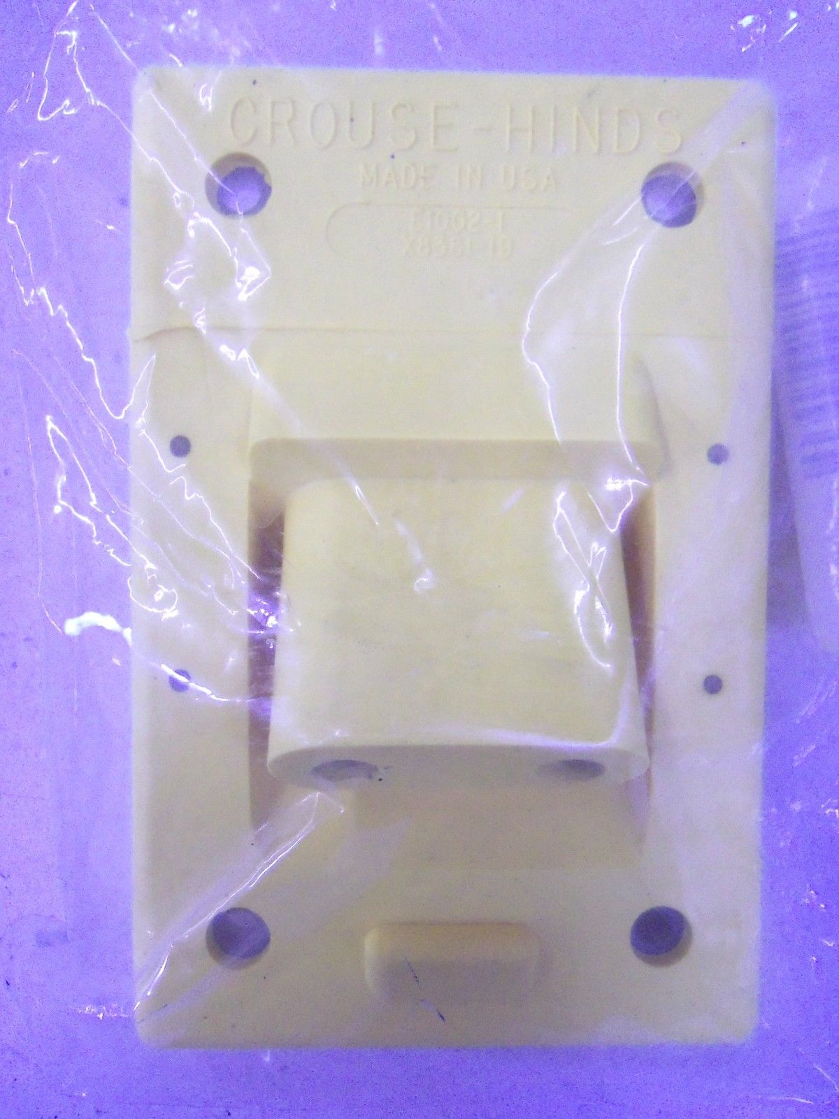 CROUSE-HINDS EI002-1 *NEW IN BAG*