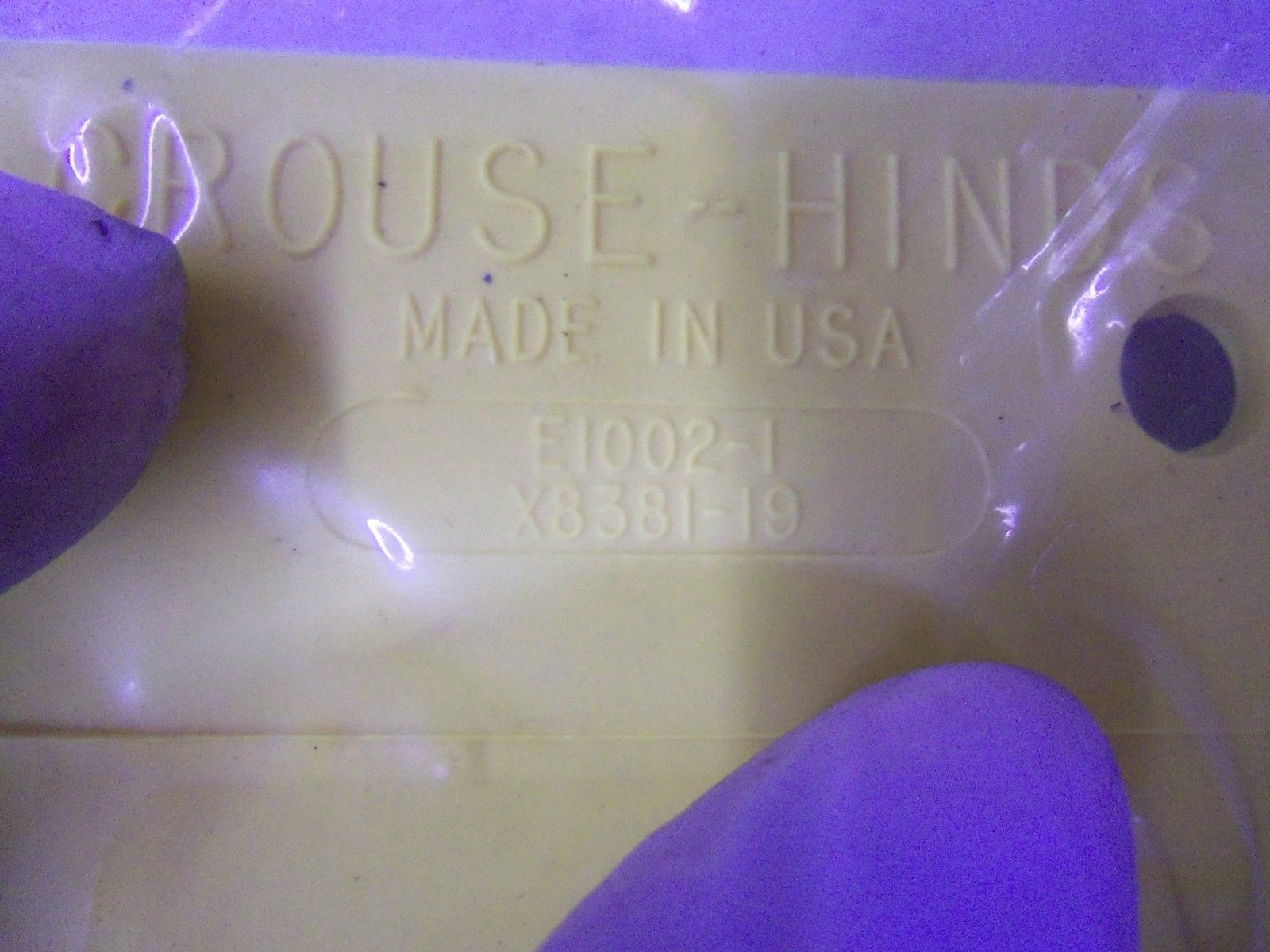 CROUSE-HINDS EI002-1 *NEW IN BAG*