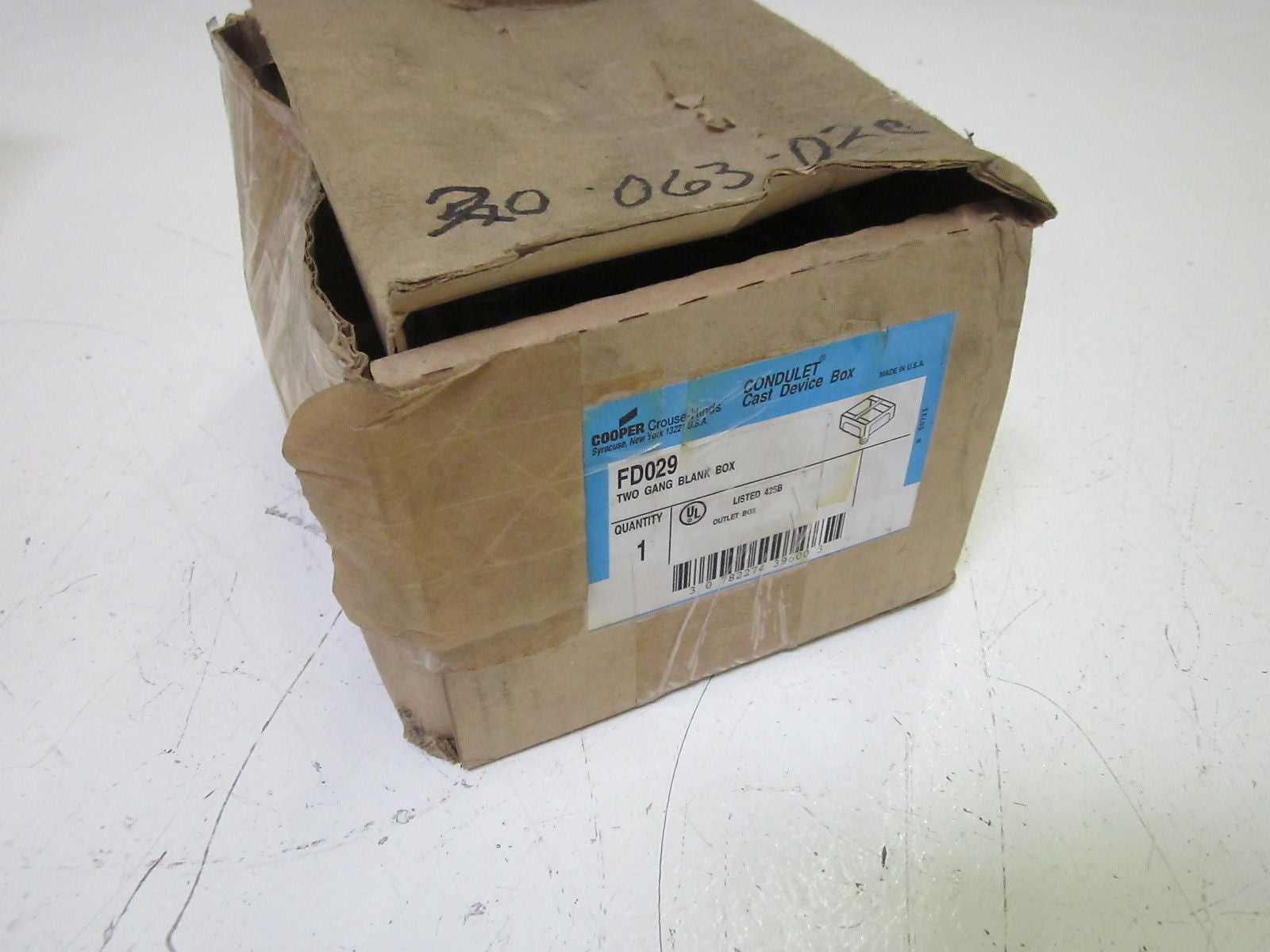CROUSE-HINDS FD029 CONDUIT DEVICE BOX  *NEW IN BOX*