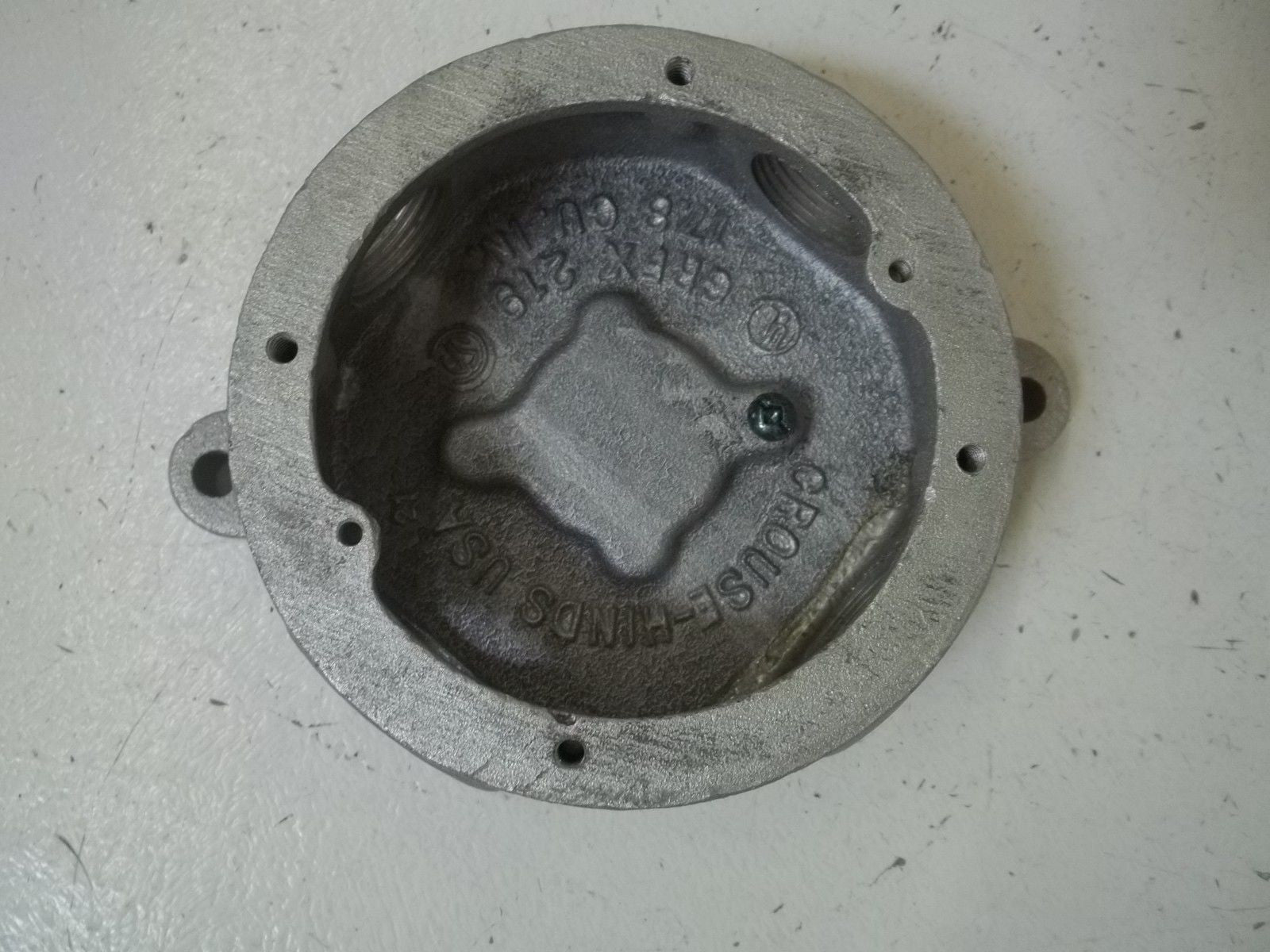CROUSE-HINDS GRFX219 OUTLET BOX *NEW IN BOX*