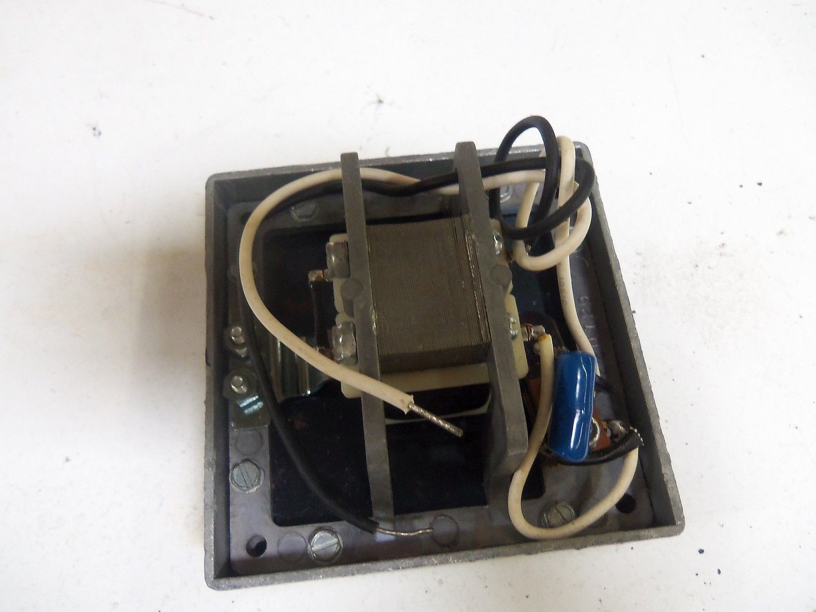 CROUSE-HINDS WH14526-M3 *USED*