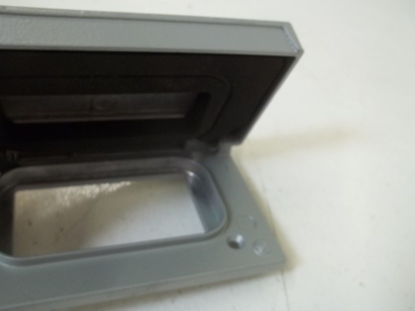 CROUSE-HINDS WLGFFS RECEPTACLE COVER *NEW IN BOX*