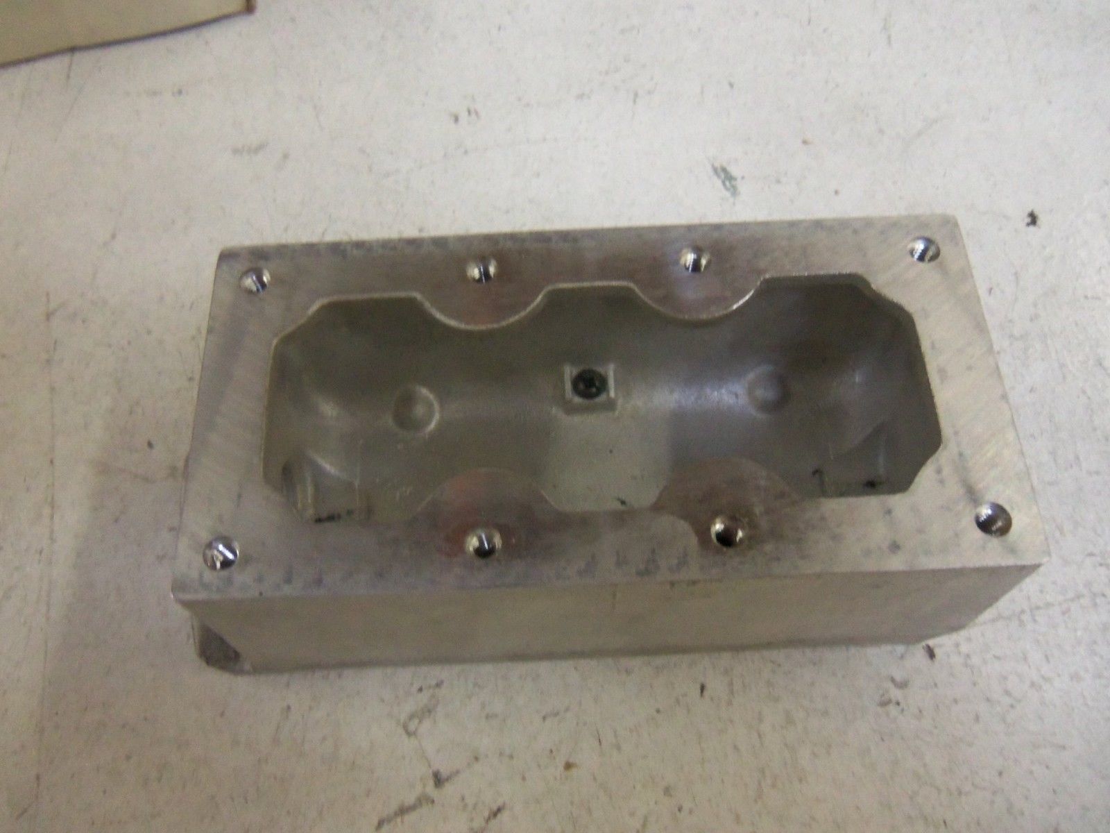 CROUSE-HINDS EFD-2491 CONDUIT *NEW IN BOX*
