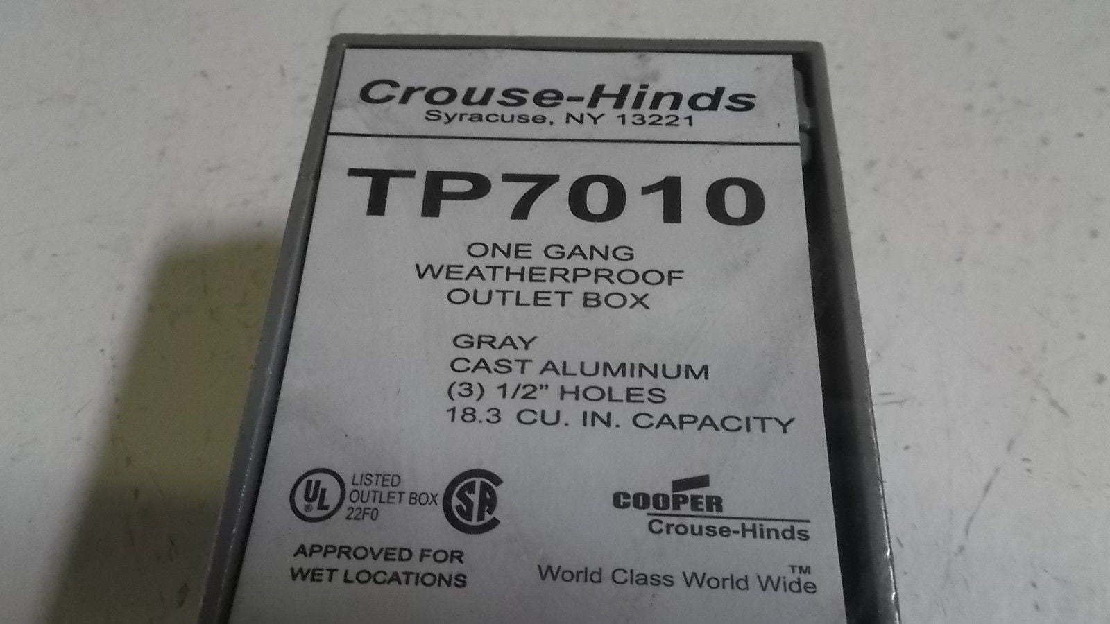 CROUSE-HINDS TP7010 GANG WEATHERPROOF OUTLET BOX *NEW IN BOX SEALED*