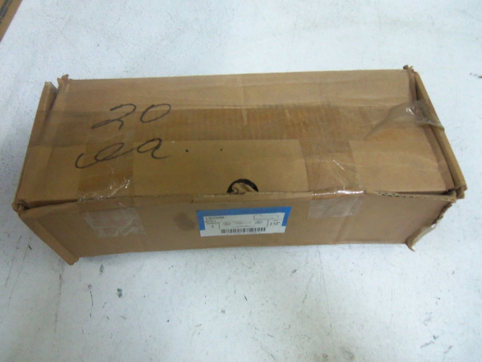 CROUSE-HINDS LB250M CONDUIT *NEW IN BOX*