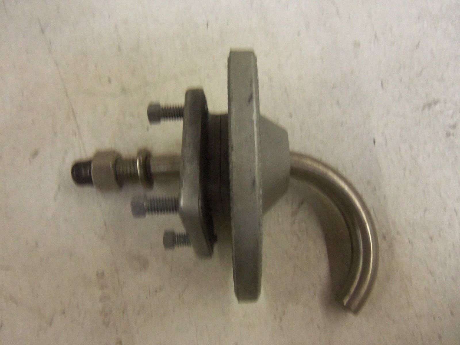 CROUSE-HINDS LCC8 CONDUIT CLAMP *NEW IN BOX*