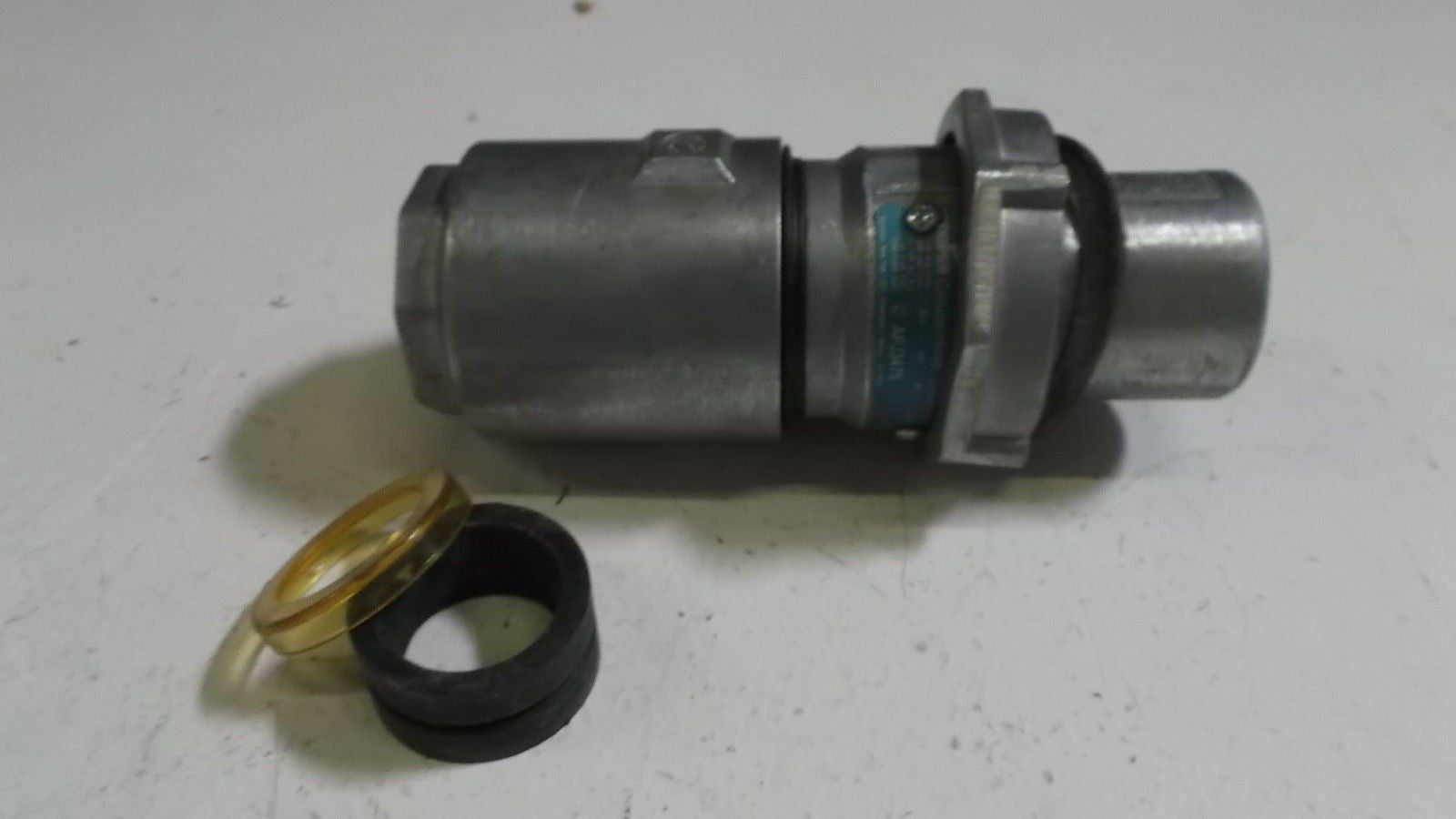 CROUSE-HINDS ARKTITE APJ3475 PLUG 30A 4W 4P *NEW IN BOX*