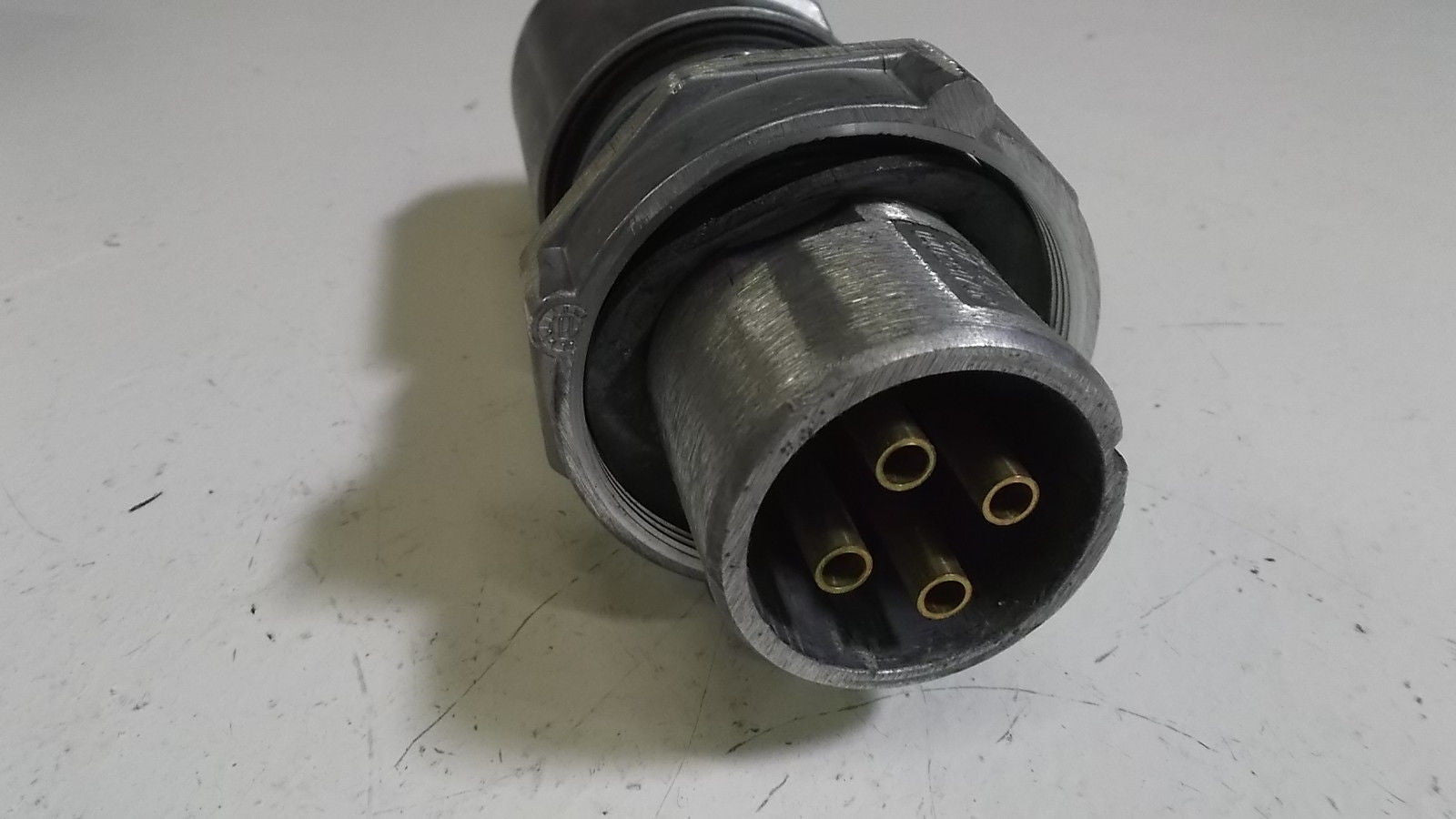 CROUSE-HINDS ARKTITE APJ3475 PLUG 30A 4W 4P *NEW IN BOX*