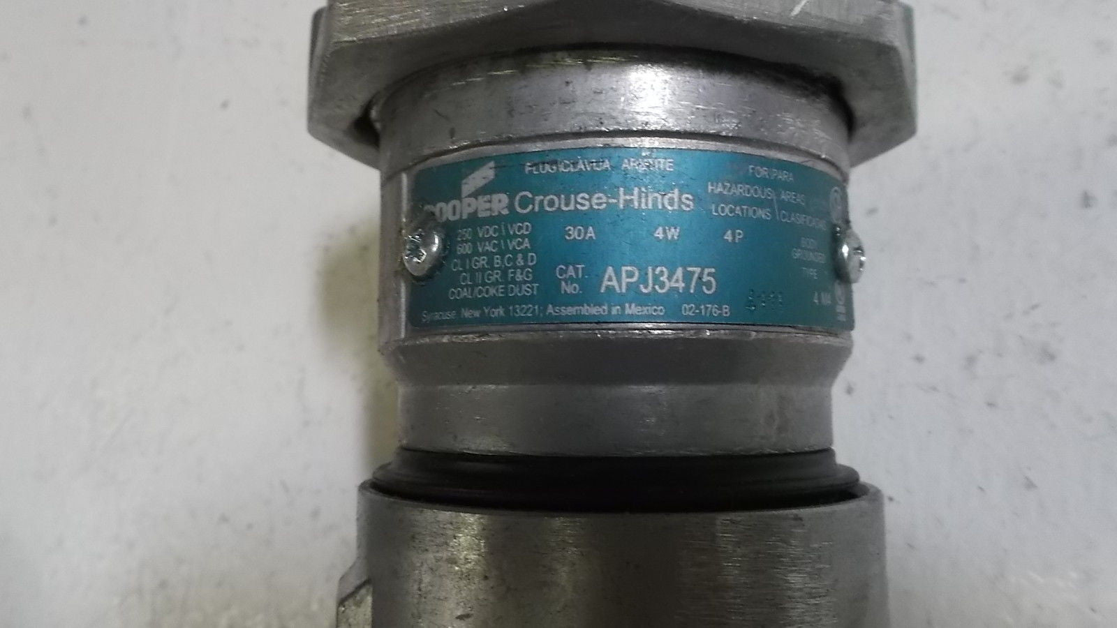CROUSE-HINDS ARKTITE APJ3475 PLUG 30A 4W 4P *NEW IN BOX*