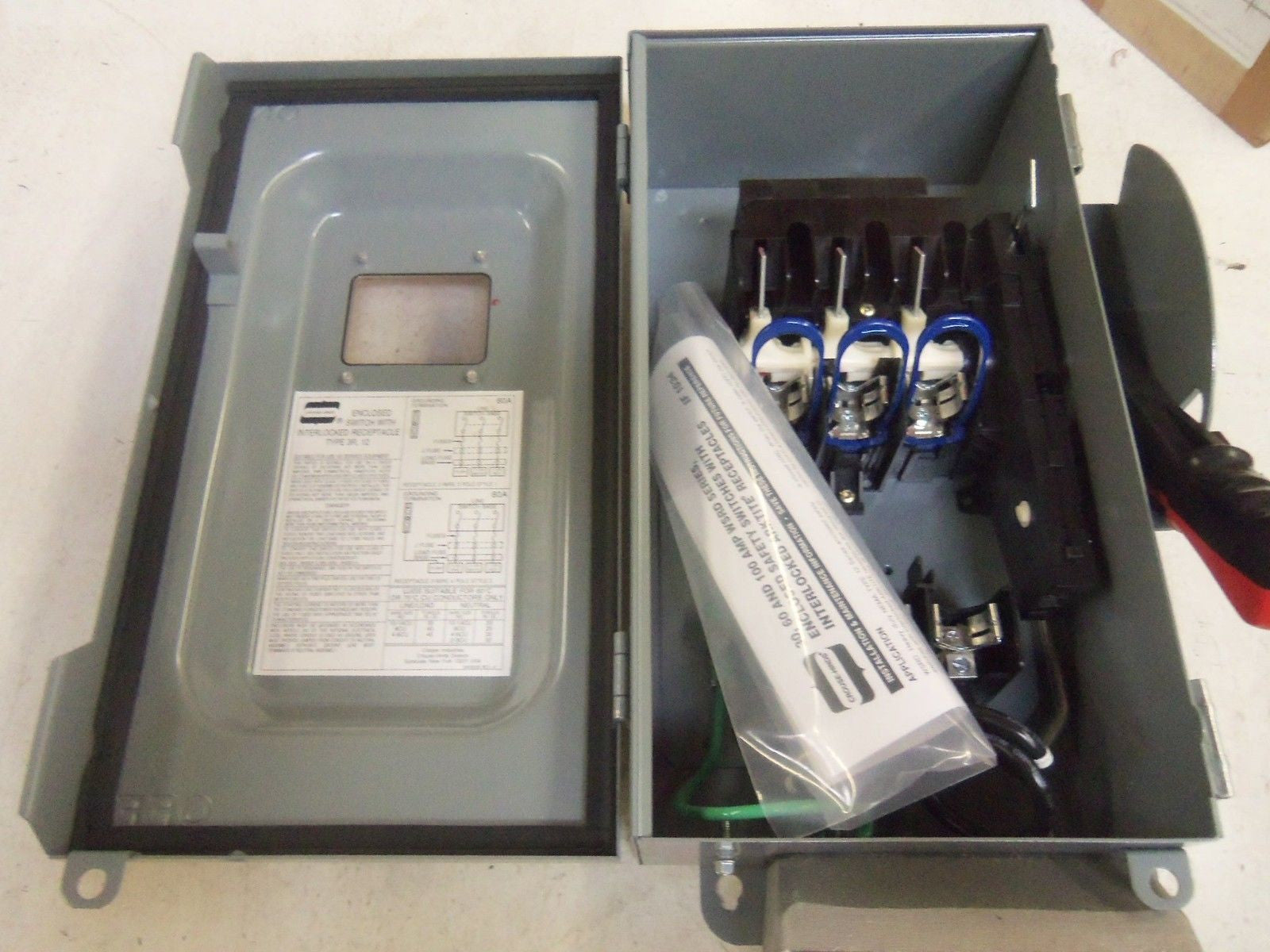 CROUSE-HINDS WSRDW6352 SAFETY DISCONNECT SWITCH *NEW NO BOX*