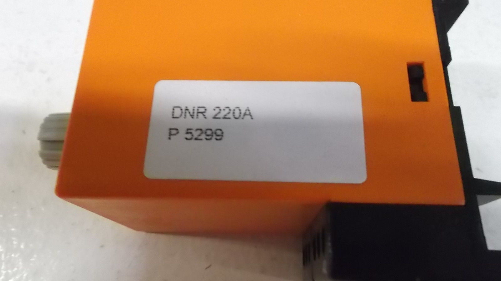 CROUZET DNR 220A *NEW NO BOX*