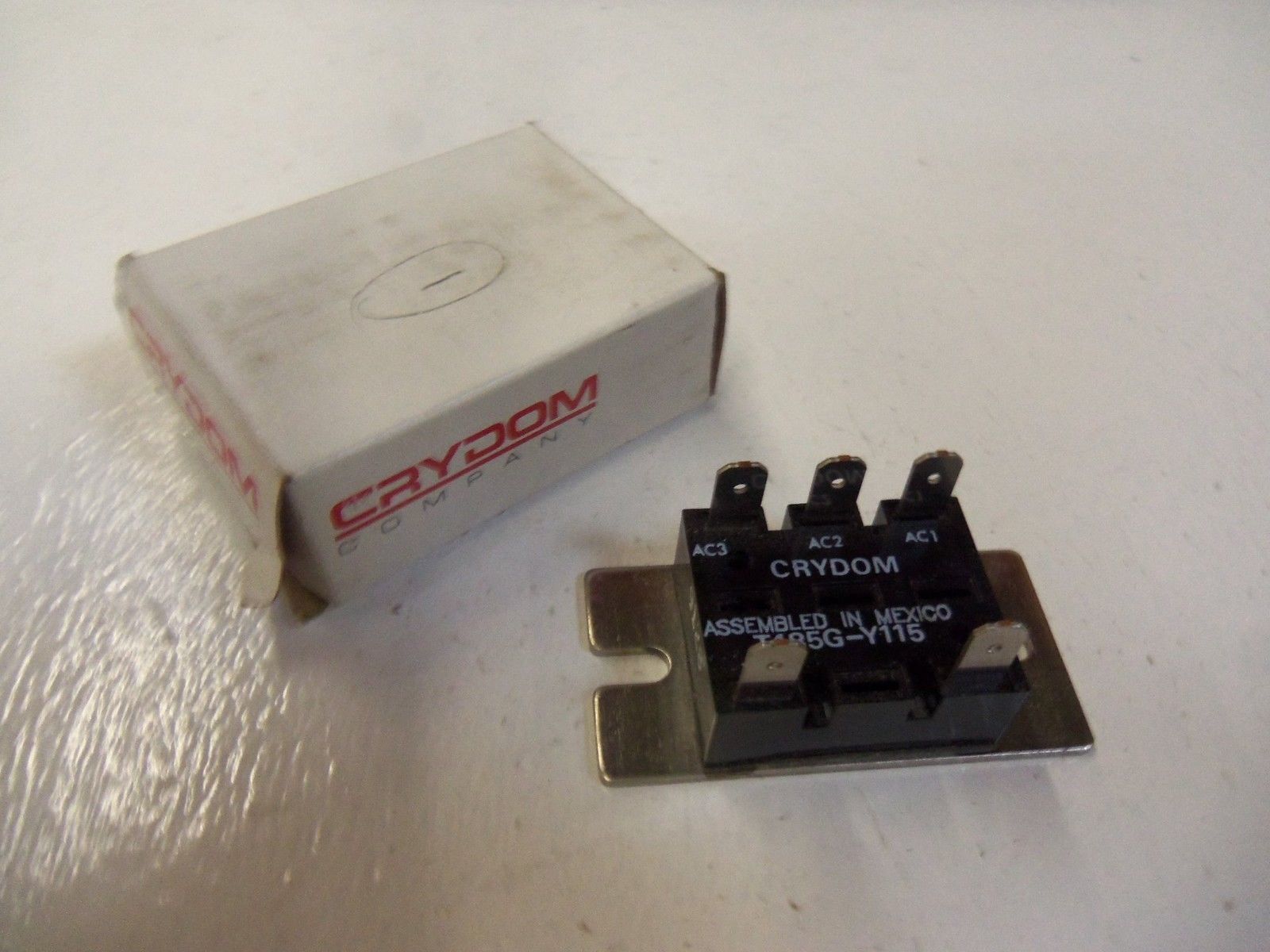 CRYDOM T485G-Y115 *NEW IN BOX*