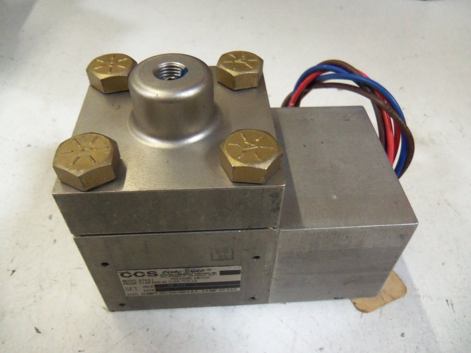CUSTOM CONTROL SENSORS, INC. 674D1 *NEW NO BOX*