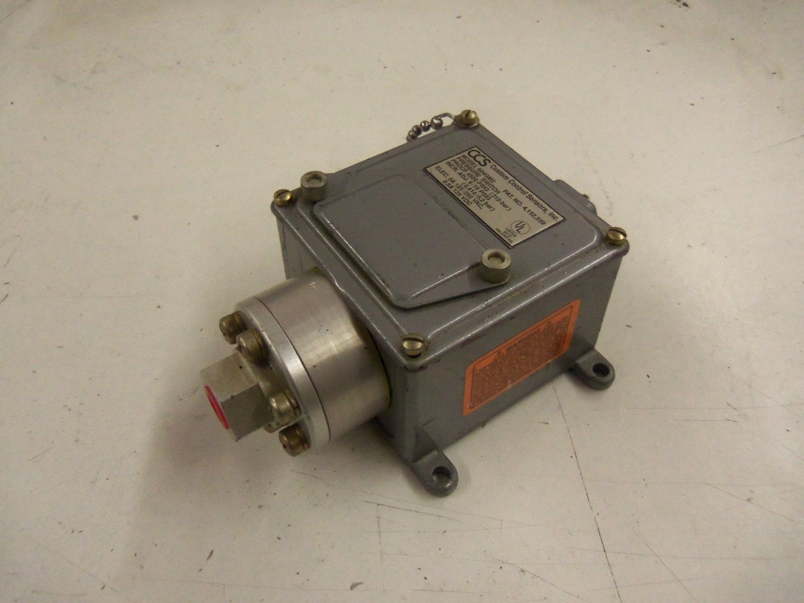 CUSTOM CONTROL SENSORS 604GM2 *NEW NO BOX*