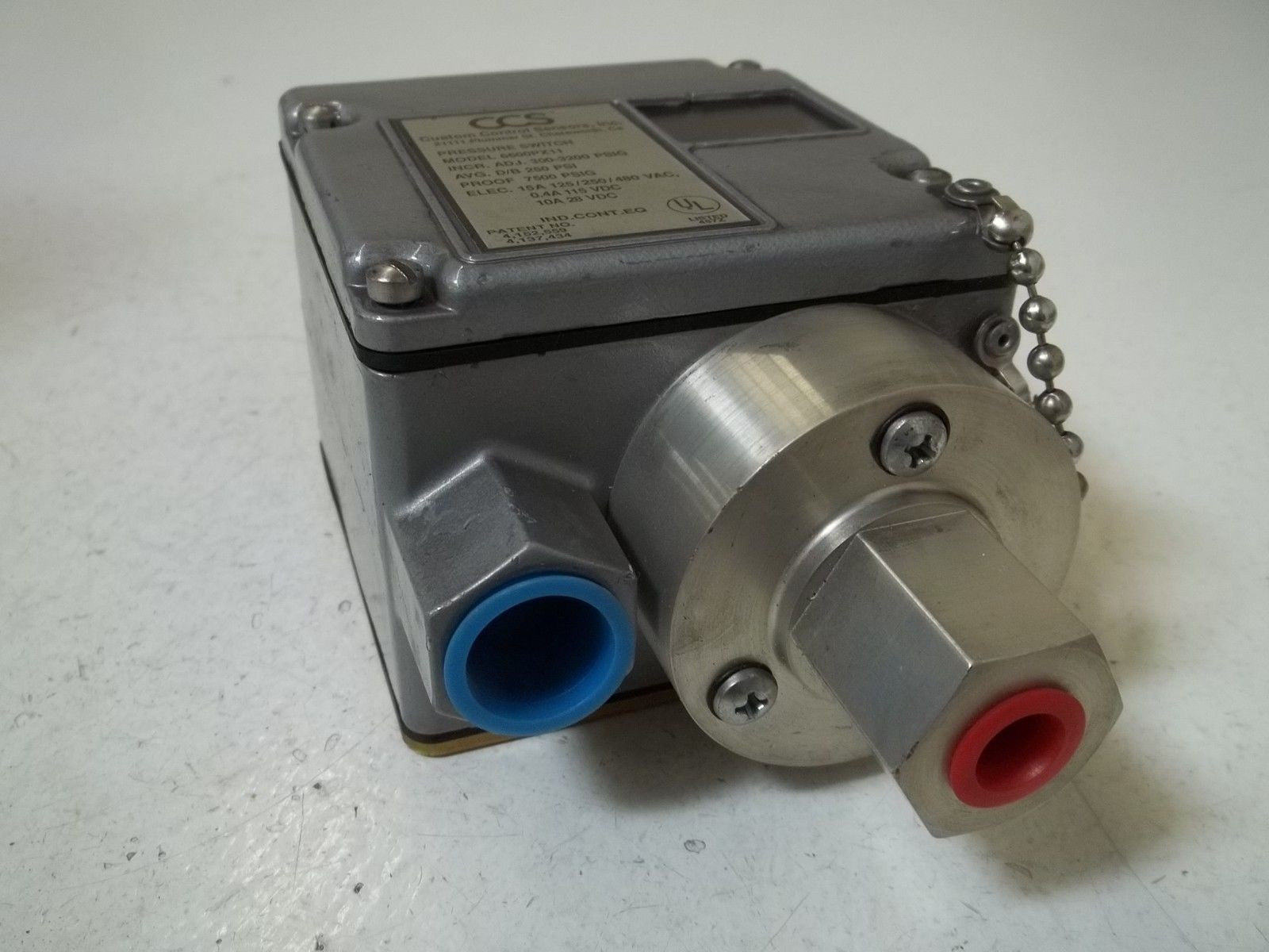 CUSTOM CONTROL SENSORS, INC. 6600PX11 PRESSURE SWITCH *USED*
