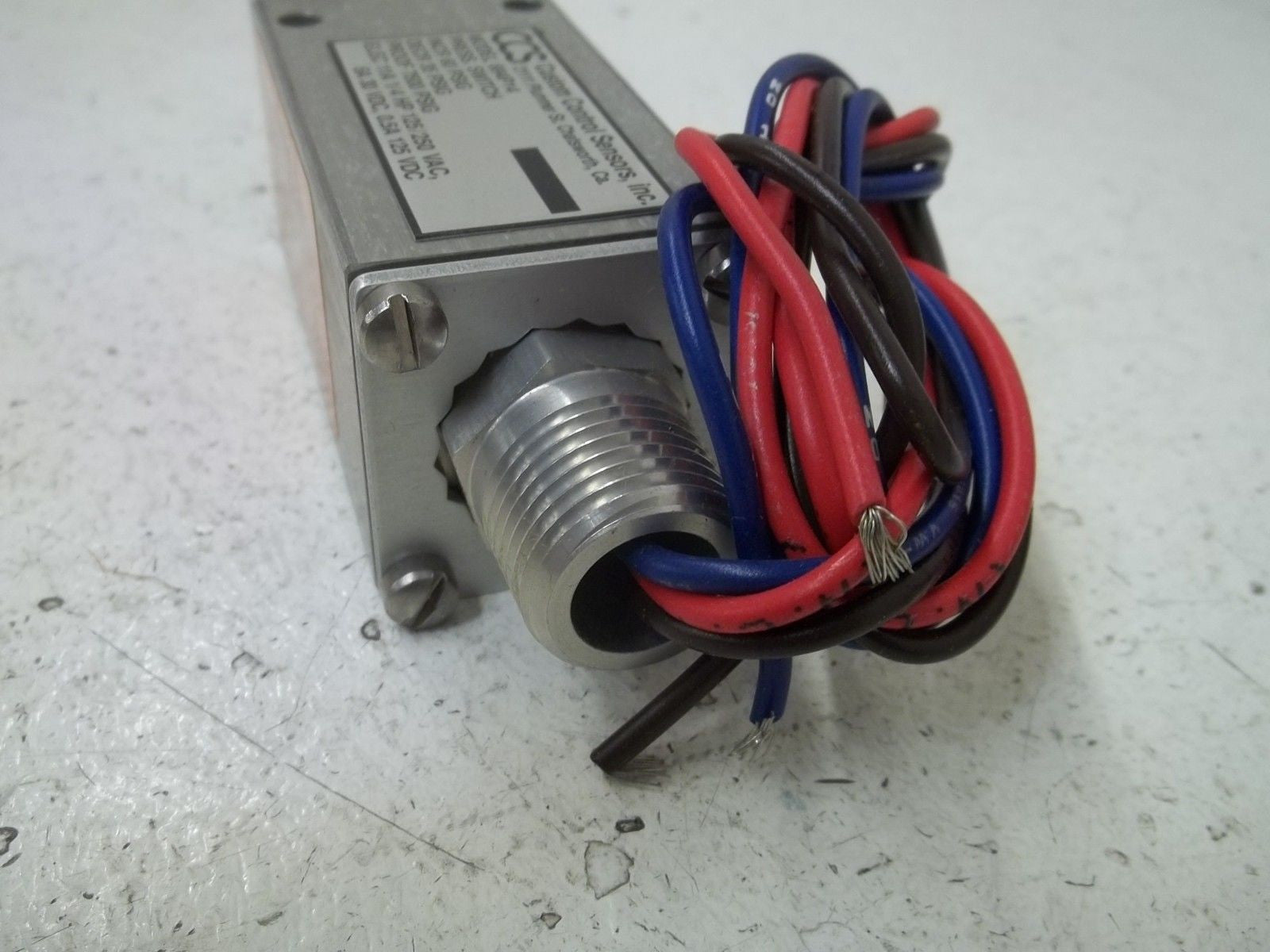 CUSTOM CONTROL SENSORS, INC. 694P14 PRESSURE SWITCH 60PSIG*NEW IN BOX*