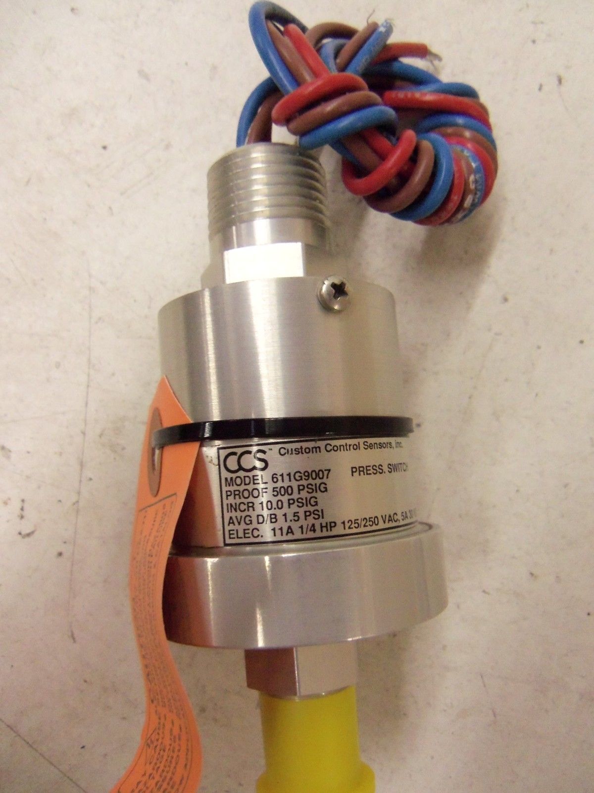 CUSTOM CONTROL SENSORS, INC. 611G9007 *NEW IN BOX*