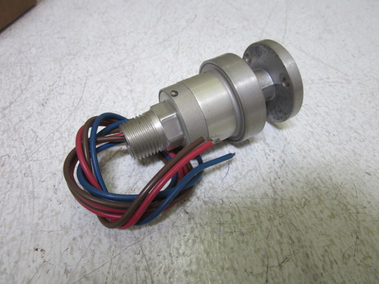 CUSTOM CONTROL SENSOR, INC. 610V1 DUAL PRESSURE SWITCH 125/250VAC *NEW IN BOX*