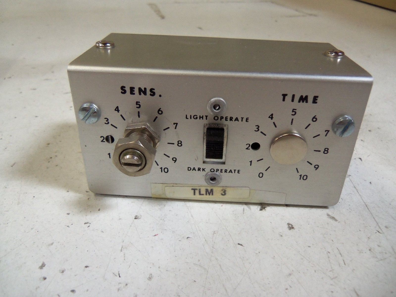 CUSTOM INDUSTRIAL CONTROLS, INC. TML 3 *USED*