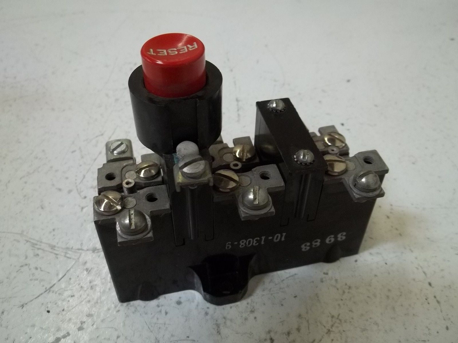 CUTLER HAMMER 10-1308-9 OVERLOAD RELAY WITH RESET *NEW NO BOX*