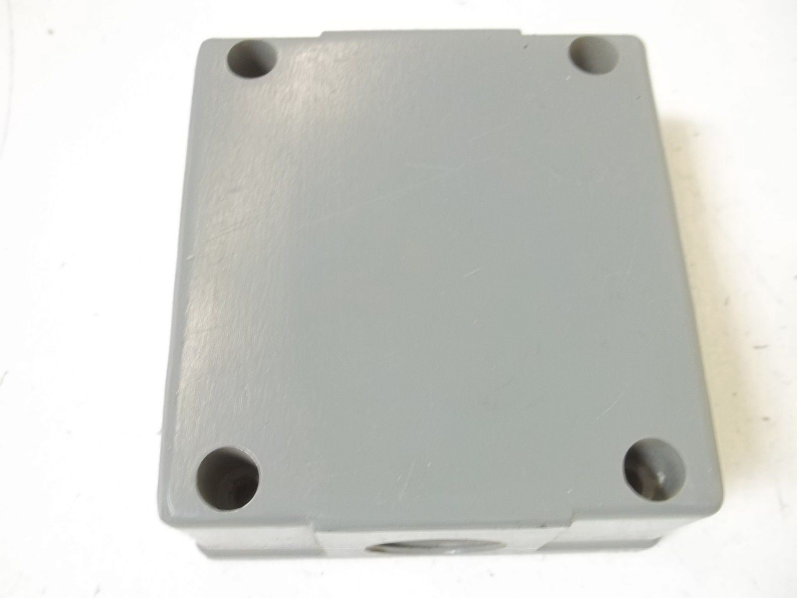 CUTLER HAMMER 10250TN1  ENCLOSURE *USED*