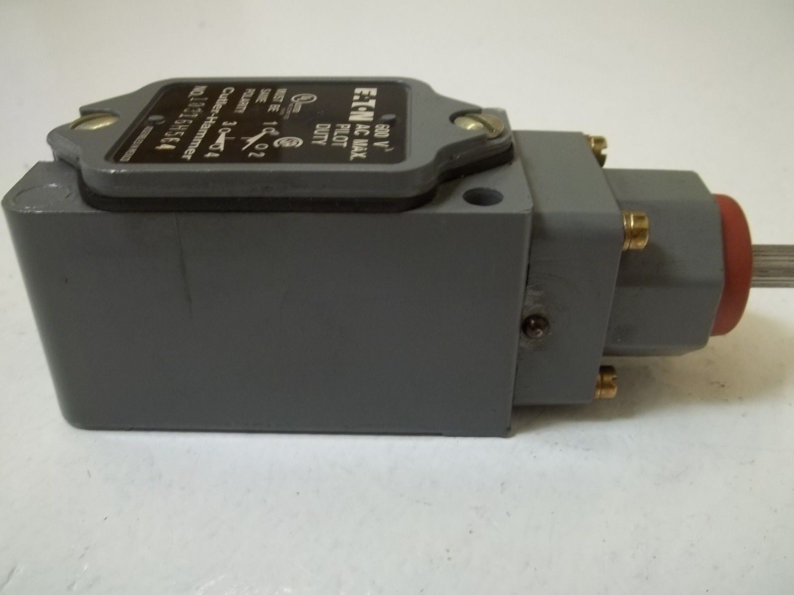 CUTLER HAMMER 10316H564 *USED*