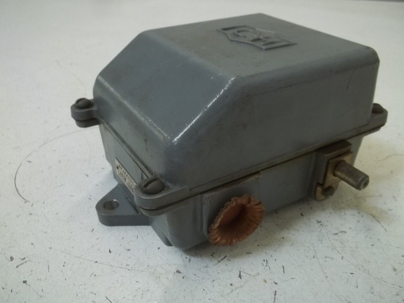 CUTLER-HAMMER 14977H14B *USED*