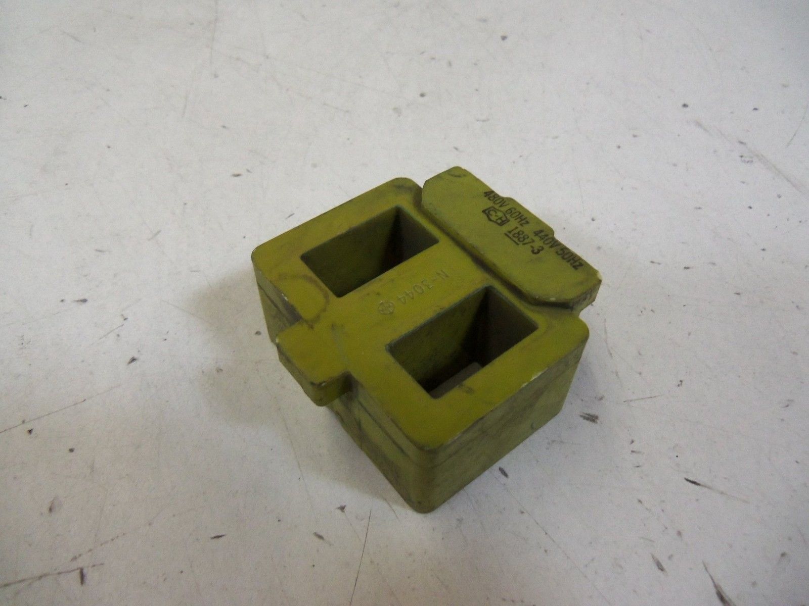 CUTLER HAMMER 9-1887-3 480V *USED*