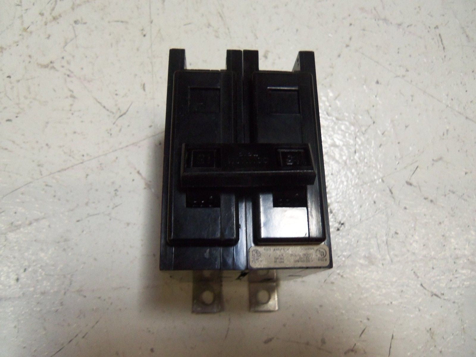 CUTLER HAMMER BAB2015H CIRCUIT BREAKER *NEW IN BOX*