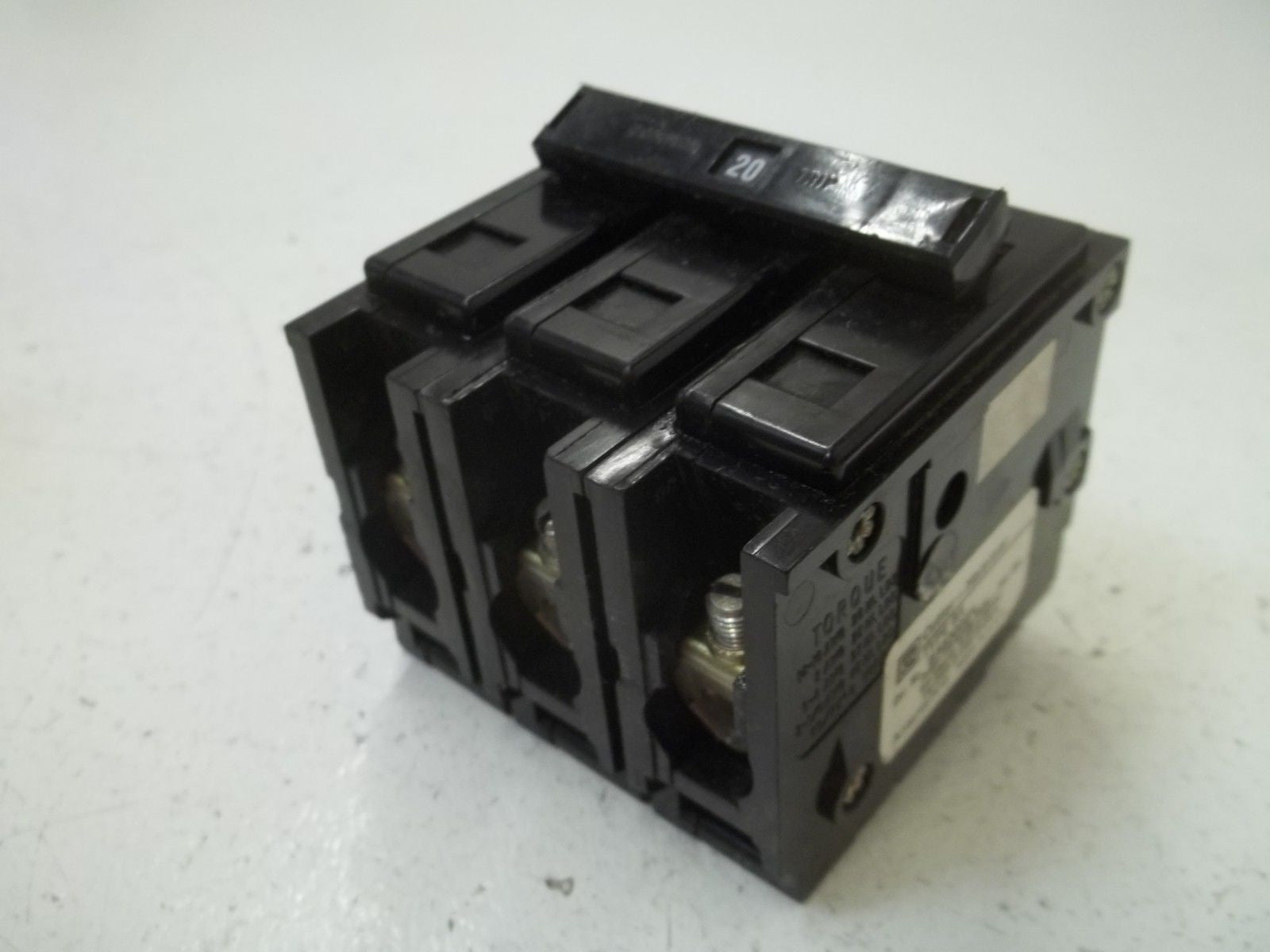 CUTLER HAMMER BAB32020H CIRCUIT BREAKER *USED*