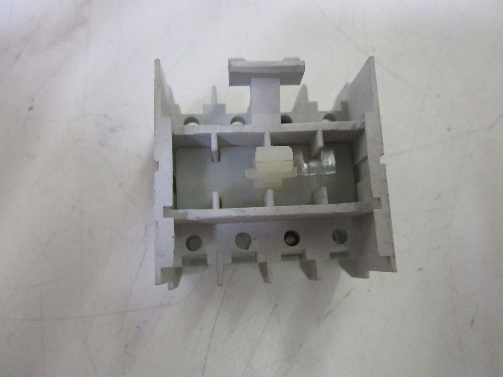 CUTLER HAMMER C320KGT8 *USED*