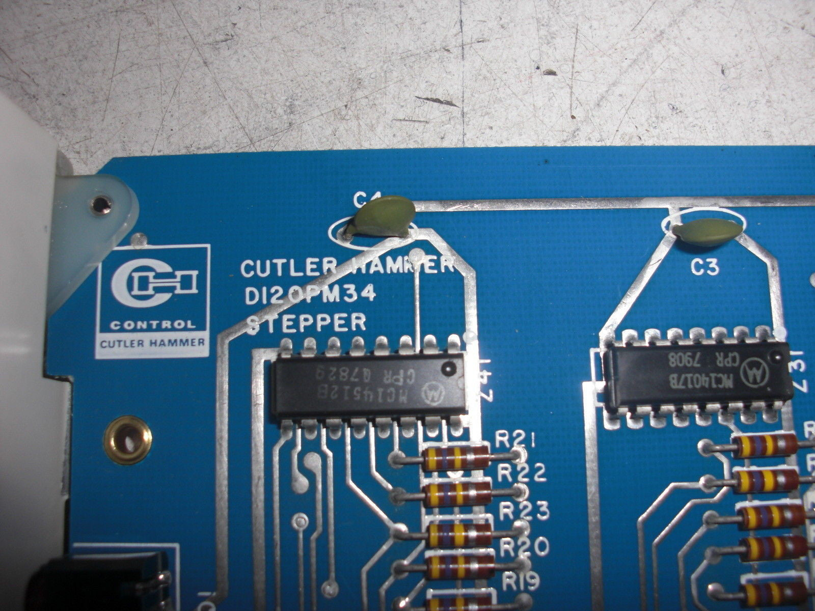 CUTLER HAMMER DI20PM34 STEPPER MODULE *USED*